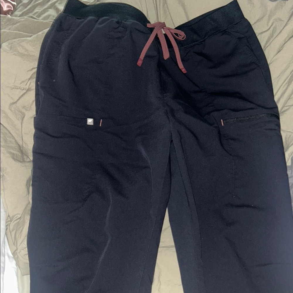 Black Jogger scrubs with Burgundy Drawstring